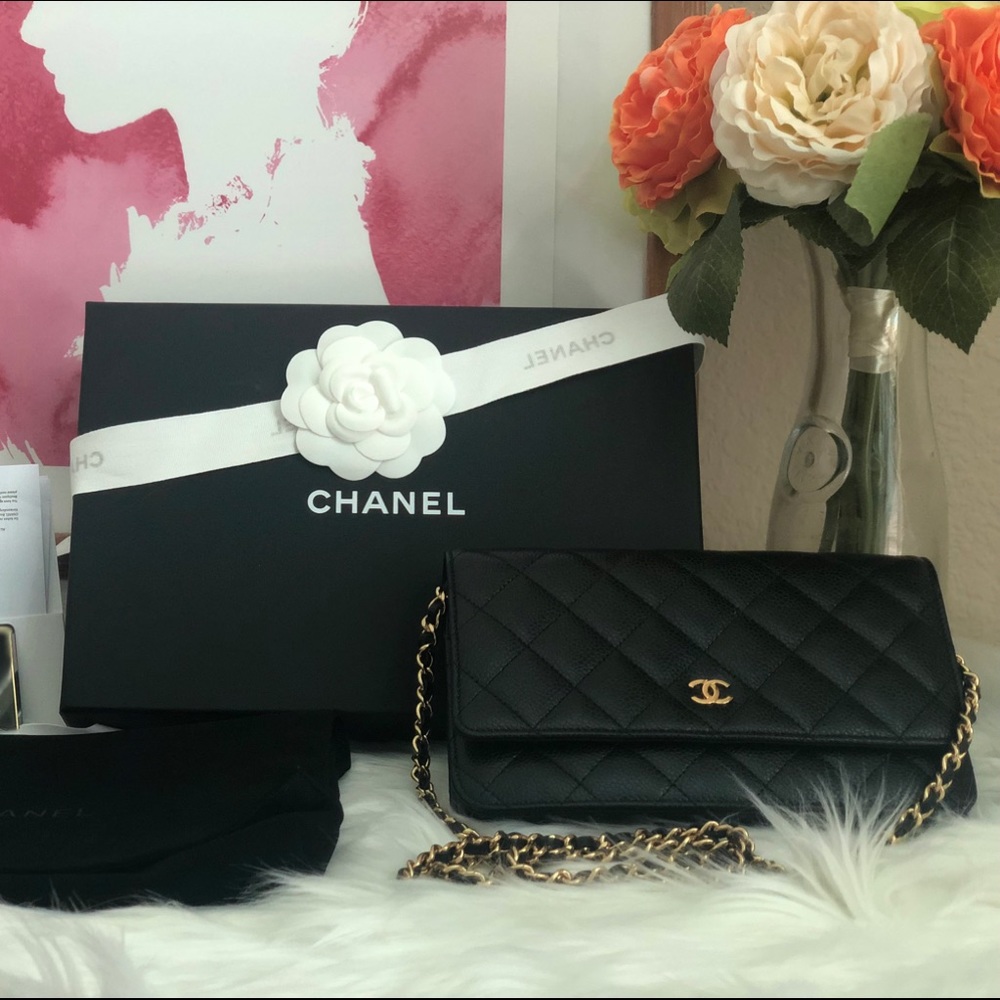 Authentic Chanel Wallet on Chain